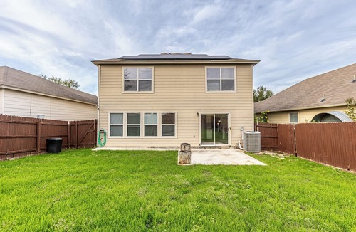 West San Antonio Apartment | Spacious Family Retreat Near Lackland AFB