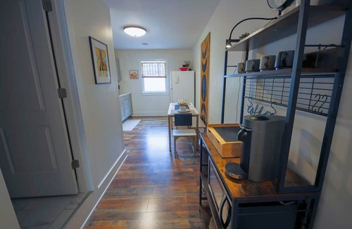 Winchester Apartment | The Perch - NEW/Downtown!