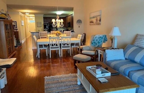 Anglesea Condo | 4 bedroom 3 bath condo