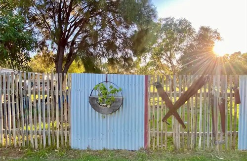 Hay Flat House | Eighteenontonto.