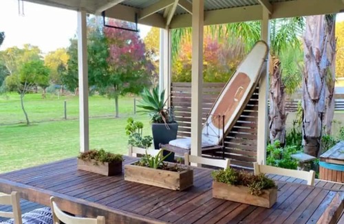 Hay Flat House | Eighteenontonto.