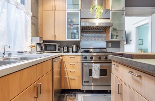 Minor House | Cozy Bungalow in Capitol Hill