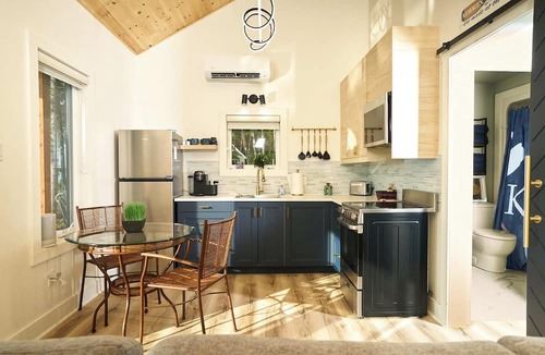 Canterbury Cottage | Skiff Lake Haven, Where memories are made!