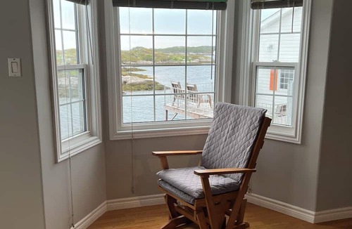 Burgeo House | Comfort and a View