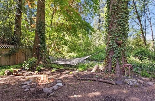 Sandy Cabin | Cozy Cabin on Cedar Creek