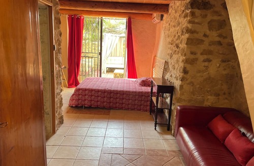 Le Castellet Other | Gîte in a paradise setting with private pool