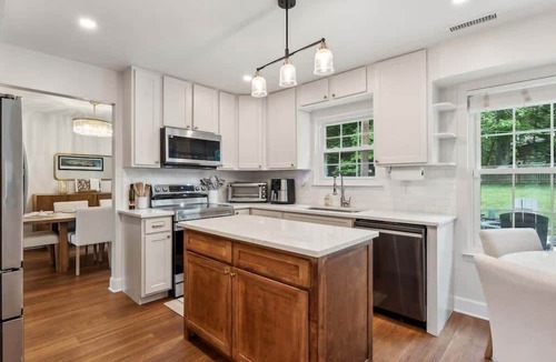 Annapolis House | Pet-Friendly & Spacious Home in Annapolis