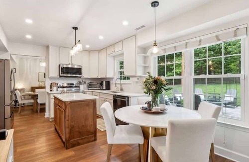 Annapolis House | Pet-Friendly & Spacious Home in Annapolis