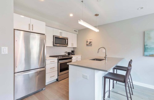 North End Apartment | Chic North End Escape Near Waterfront