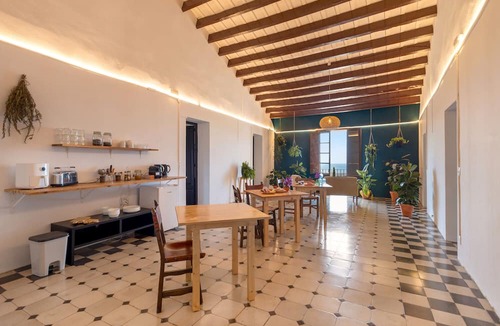 Tordera Apartment | Room 'Habitacion 2' with Sea View, Shared Terrace and Wi-Fi
