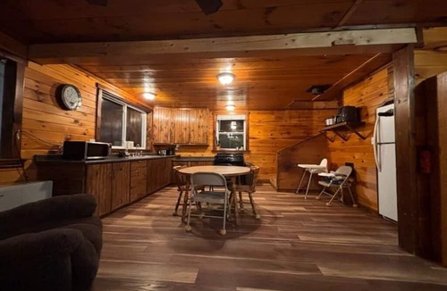 Aroostook House | Charming 3-bdrm cabin in Bridgewater. Sits on a farm right on Canadian border