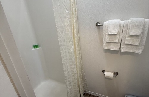 Gold Beach Resort | Rogue River Landing #33A