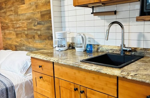 Pupukea Cottage | Beachfront North Shore Studio @ Sunset Beach