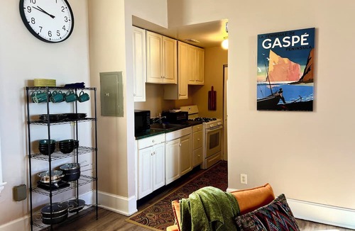 Town of Hounsfield House | Charming 2BR Bayside Townhome, patio, WiFi, in beautiful Sackets Harbor