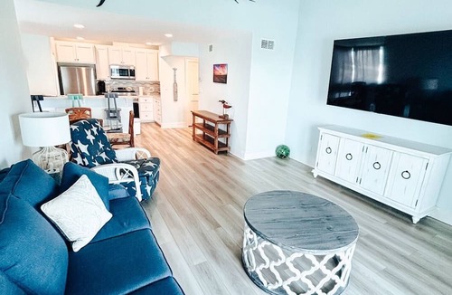 Key Allegro Condo | Blue Pearl - 2BR Condo - Pool
