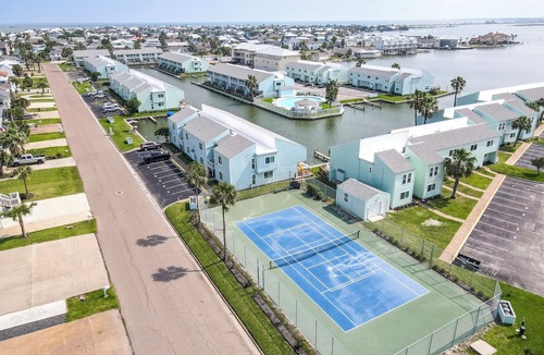 Key Allegro Condo | Blue Pearl - 2BR Condo - Pool