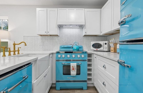 Laurel Park House | Renovated historical home with guest house in the heart of downtown Sarasota
