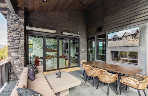 Roslyn House | River Ridge Retreat