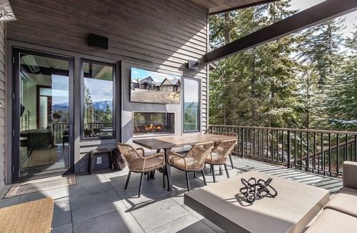 Roslyn House | River Ridge Retreat