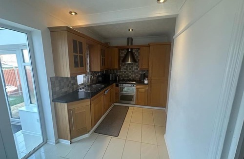 Northampton Apartment | The Open Haven Modern House