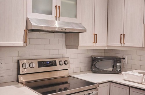 La Petite-Patrie Apartment | Appartement calme Petite Italie à 2 min du métro