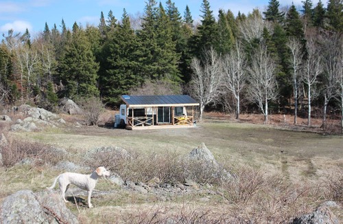 Saint-Antoine-de-l'Isle-aux-Grues House | La Caravane vintage - Unusual lodging on Île du Cheval