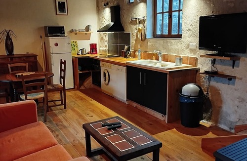 Perrusson House | Gîte du prieuré