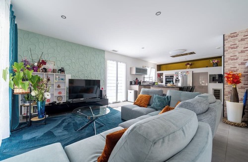 Savasse Villa | Villa Escapade spacious