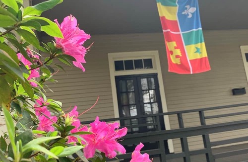 Freetown - Port Rico House | Downtown Historic home steps away from Festival International