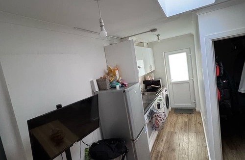 Whitefoot Apartment | Bromley Bliss Apartment - Central Location