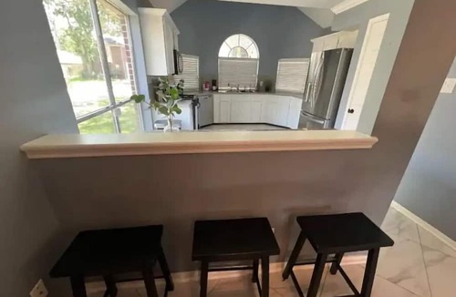 Atascocita House | Rental Home with Pool and Backyard, 8 beds, free parking