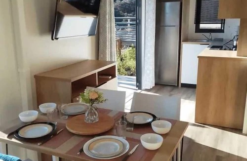 Calvisson House | Camping 3 étoiles - Parc aquatique - ccb0a0a