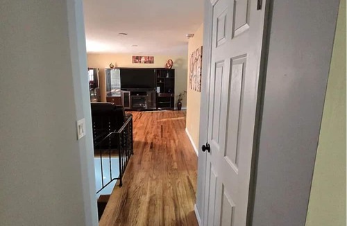 Newburgh House | Fully furnished master king bedroom with it's own full bathroom
