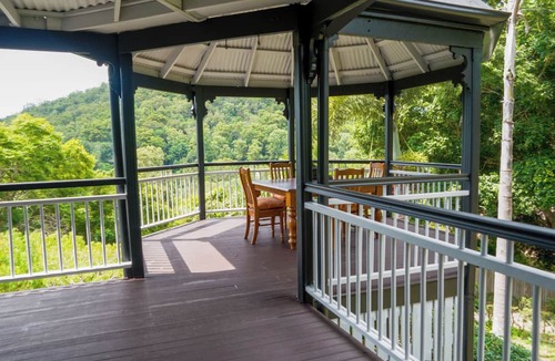 Bahrs Scrub House | Station Tallara Retreta