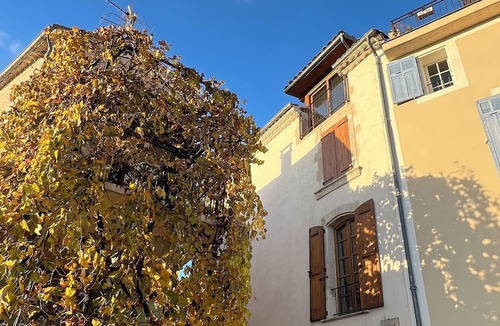 Mane House | House overlooking the Luberon