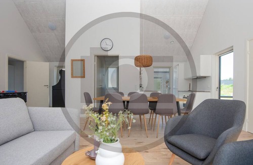 Bønnerup Strand House | Awesome home in Glesborg with jacuzzi