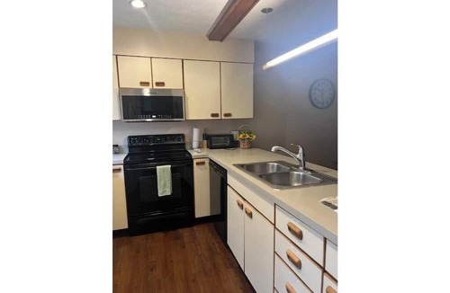 East Stroudsburg House | Poconos Dream House