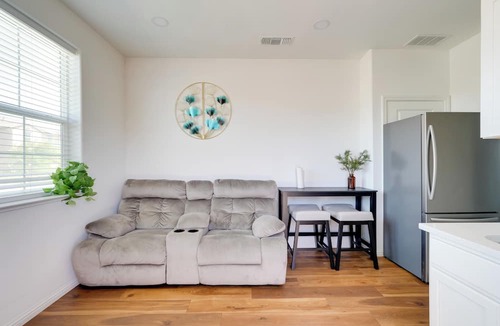 Lathrop Apartment | River Island Apt: Private Yard & Patio!