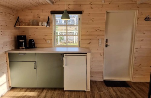 Hvalpsund Cabin | Small 4-person chalet