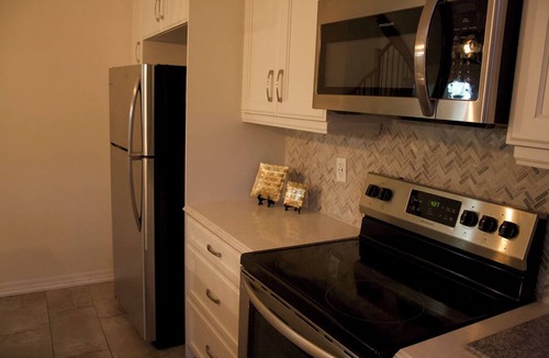 Oakville House | Enjoy Entire Upgraded Home