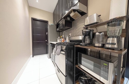 Manhattan Valley Apartment | Spacious 4BR 2BA duplex apt with private patio & WD