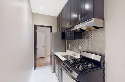 Manhattan Valley Apartment | Spacious 4BR 2BA duplex apt with private patio & WD