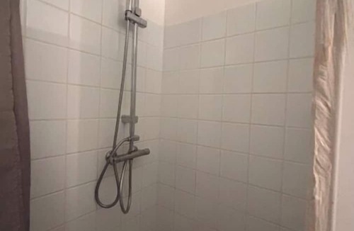 Tarbes Apartment | Near Jardin Massey and Mairie studio apartment for rent close to all amenities