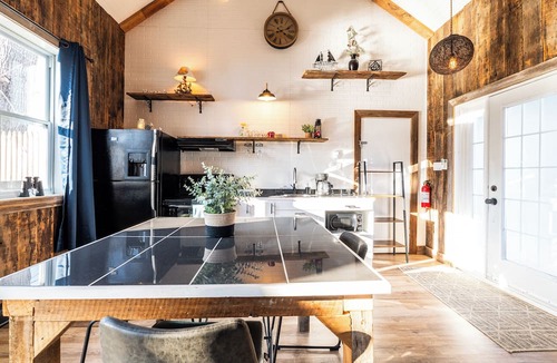 Pike River Cabin | Le Héron Eco-Rustic Chalet with Waterfront Terrace and Spa