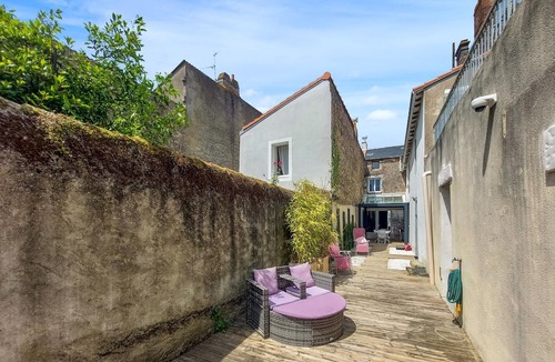 Paimboeuf House | 4 bedroom awesome home in Paimboeuf