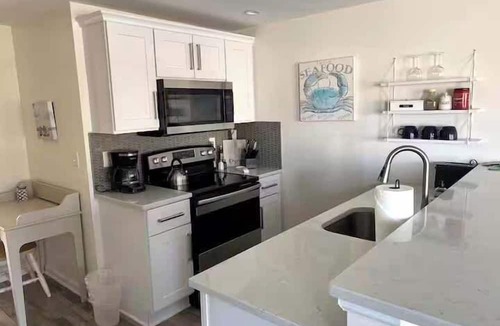 Cape Charles House | Firepit/BBQ, Minutes to Beach & Park | Deja Blu II