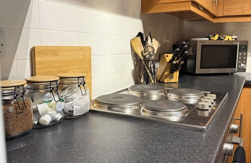 Central Milton Keynes Apartment | The Central Hub Flat