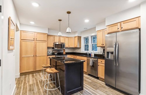 Stowe Hollow House | Streamside Hollow: 3 br w/fireplace, firepit, & garage!