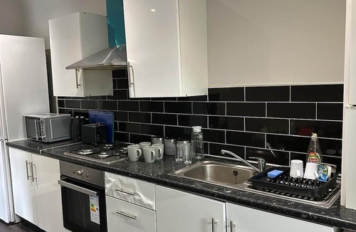 Huddersfield House | WoolPack Huddersfield Inn