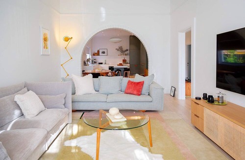 Bronte House | The Bronte Delight